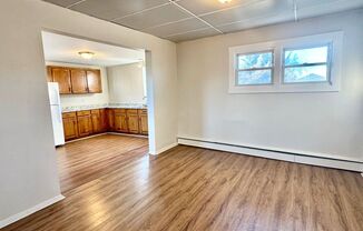 2 beds, 1 bath, $1,600, Unit Apt 2