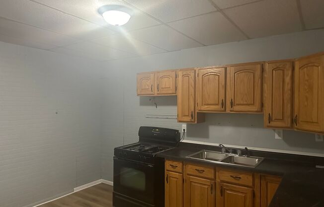 4 beds, 1 bath, $1,720