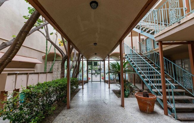 1 bed, 1 bath, 756 sqft, $1,895, Unit Unit 214