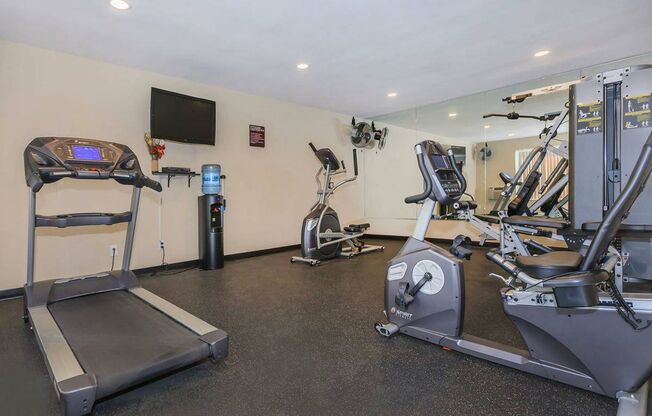 3 beds, 2 baths, $3,025, Unit 59