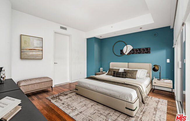 1 bed, 2 baths, 1,220 sqft, $4,500, Unit 11H