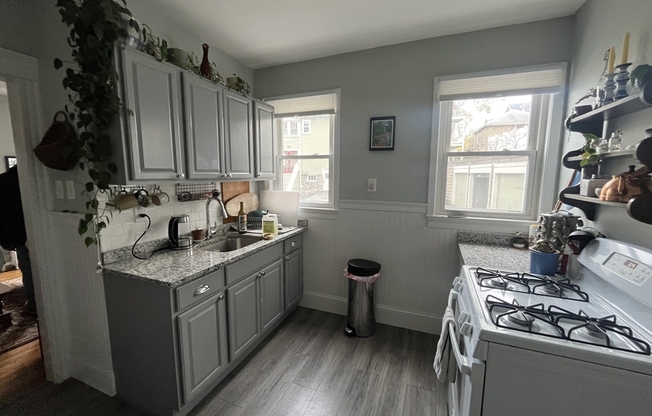 1296 MASSACHUSETTS AVE