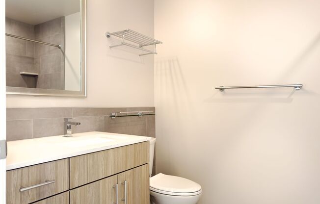 1 bed, 1 bath, $3,800, Unit 428