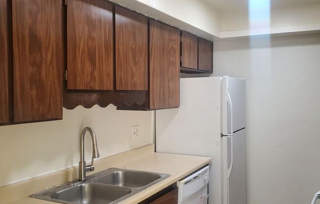2 beds, 1.5 baths, $1,395