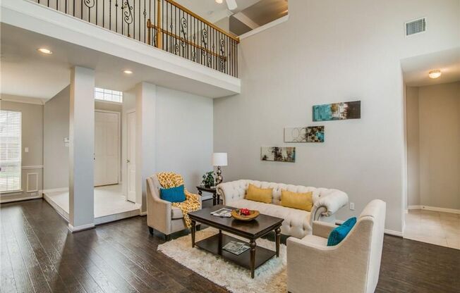 Comfort and Convenience in West Plano Living