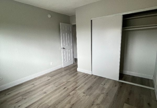 648 92 ST