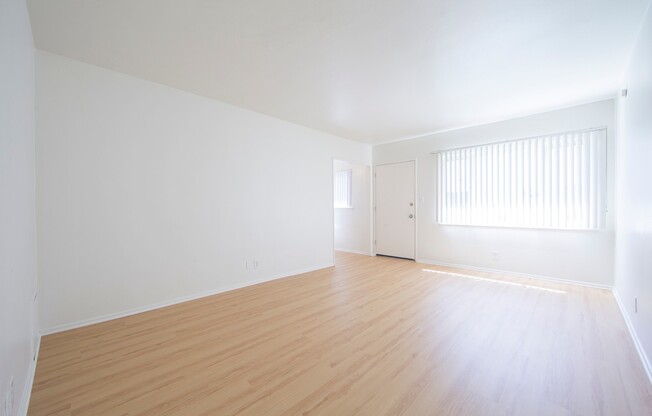 1 bed, 1 bath, 596 sqft, $2,295, Unit 2