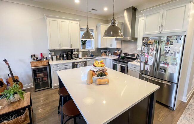 1241 W. Oakdale