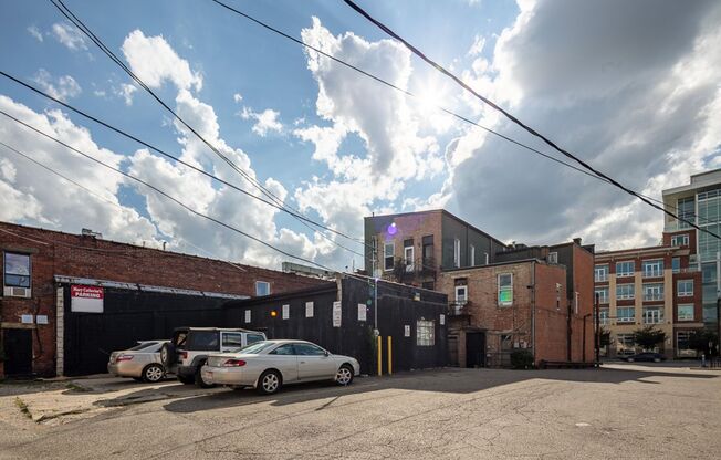 1128-1130 N. High St.