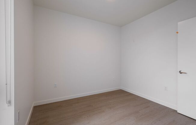 1 bed, 1 bath, 421 sqft, $1,795, Unit 409