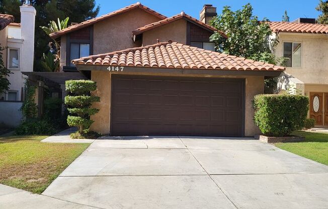 4147 Pinewood Lake - House with Office