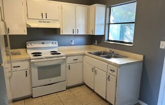 2 beds, 1 bath, $1,250