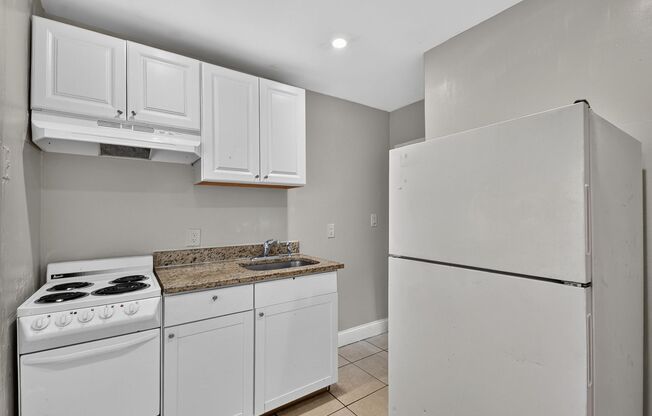 885–887 7th St