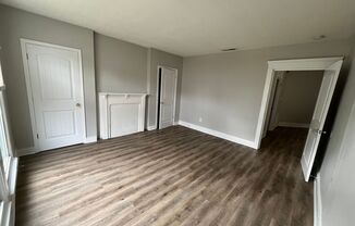 2 beds, 1 bath, $925