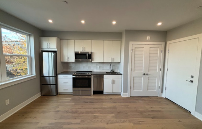 1 bed, 1 bath, $2,175, Unit 6