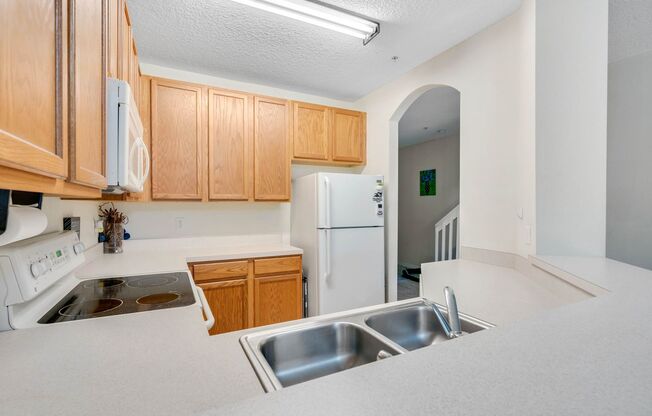2/2 Townhome in Daniels Landing! Available July 1st!