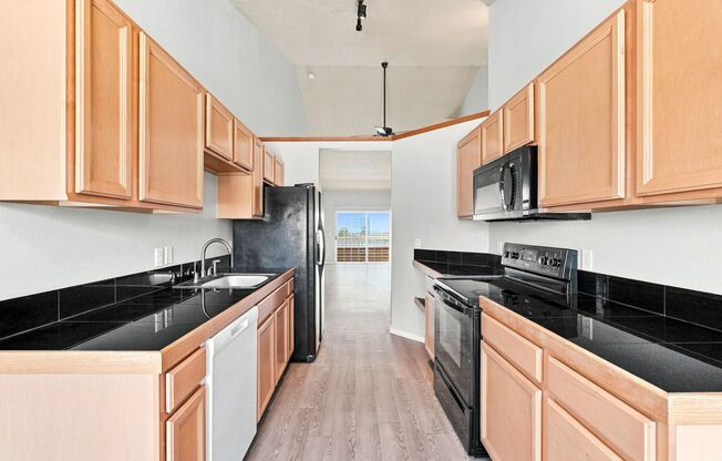2 beds, 2 baths, 1,140 sqft, $1,495