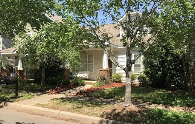 Cute home located in Ballantyne!