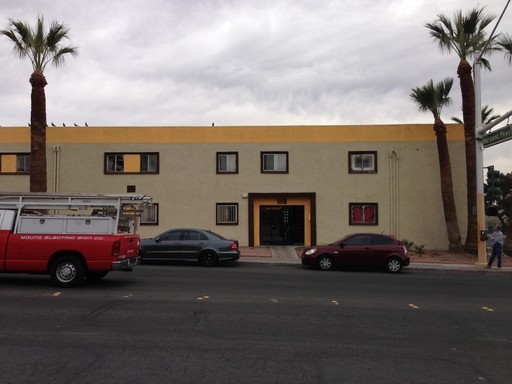 Unit 15 - 1116 East Ogden Ave