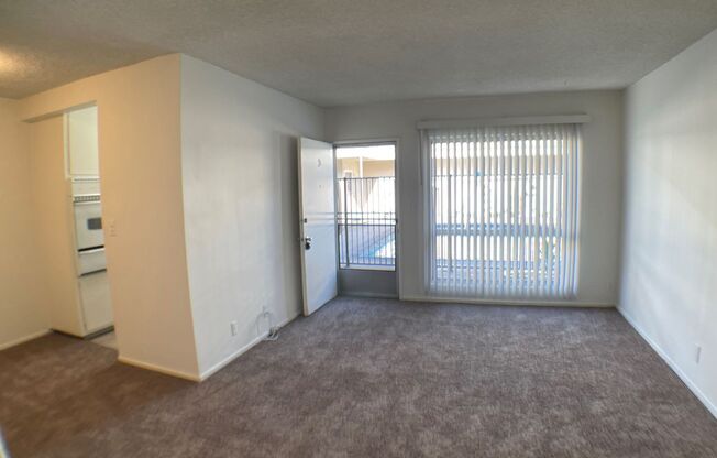 1 bed, 1 bath, $1,595, Unit #D