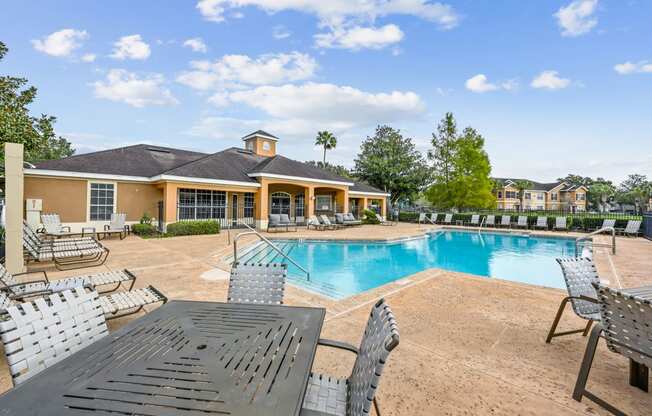 West Pointe Villas Apartment Homes