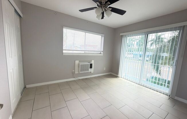 2 beds, 1 bath, $1,495, Unit 201