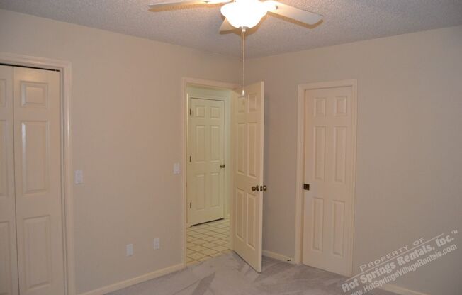 3 beds, 2 baths, $1,325