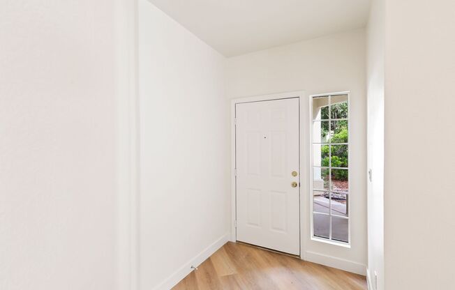 Beautiful 2 Bedroom Townhome In the Desirable Gated Terraces Of Seven Hills