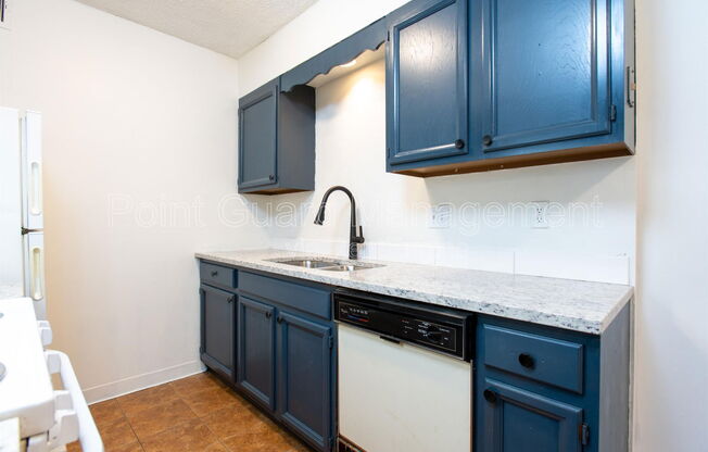 1 bed, 1 bath, 584 sqft, $675, Unit 101