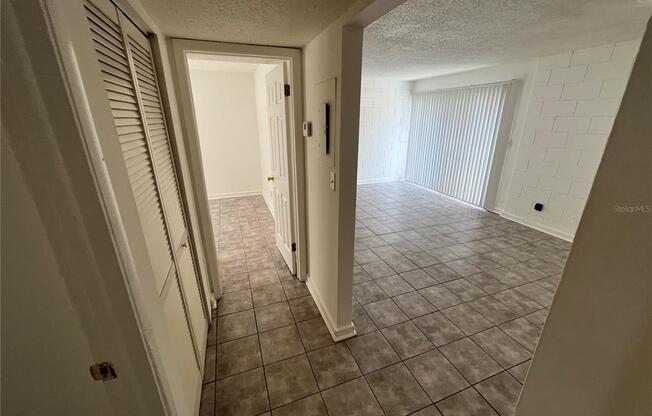 1008 E BOUGAINVILLEA AVE