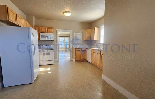 3 beds, 1 bath, $1,795