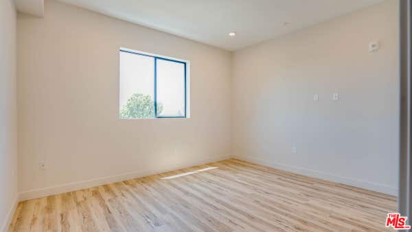 1540 S Hayworth Ave Apt 102