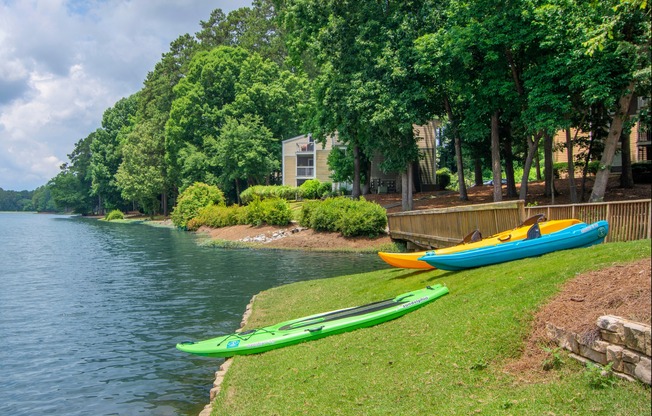 Lake House at Martin's Landing | Roswell, GA | Lakeside Kayaks