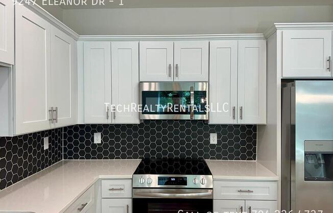 9247 ELEANOR DR