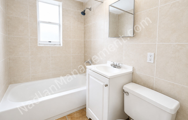 2 beds, 1 bath, 750 sqft, $1,650, Unit 5300-18