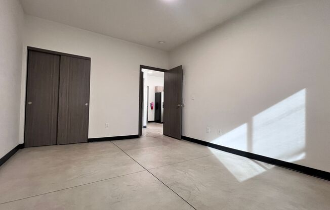 1 bed, 1 bath, 700 sqft, $1,195, Unit Unit 206