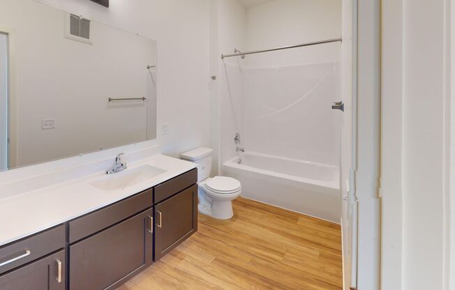 2 beds, 2 baths, 1,151 sqft, $1,505, Unit 7950-2201