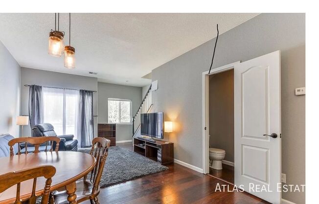 381 BUFFALO DR