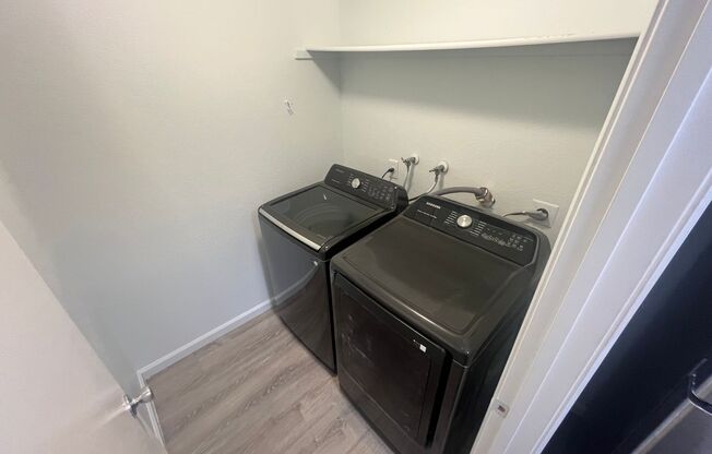 2 beds, 2 baths, $2,450, Unit # 201