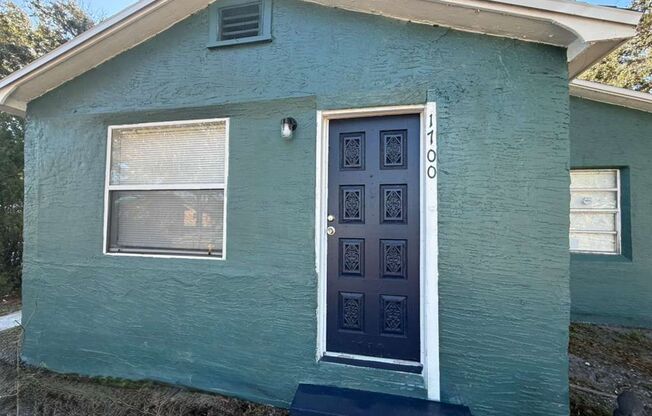 2/1 St Pete Move In Ready | Apply for FREE This Holiday Season!