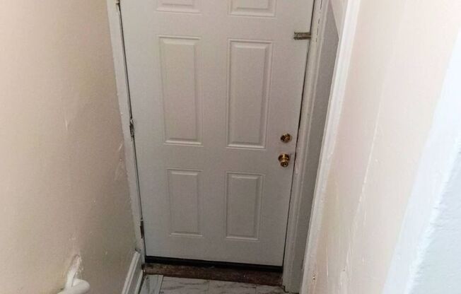 1609 W Meinecke Ave, Milwaukee, WI 53206 Single family home has 4 bedrooms!