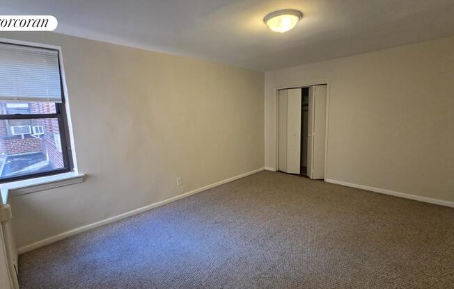 1 bed, 1 bath, $2,400, Unit 2H