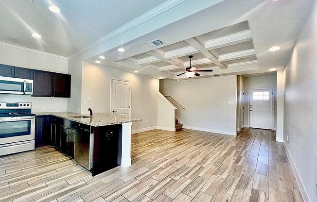 3 bed 2.5 bath Townhome near I-35 and 1604