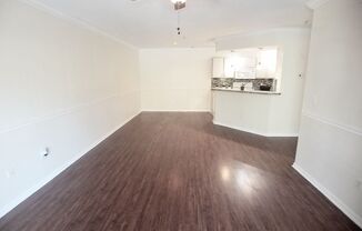 Beautiful 1/1 Wood Floors Condo for Rent close to UCF at The Crest