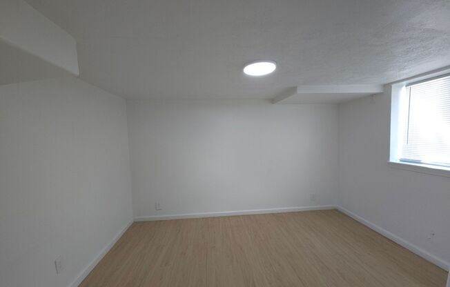2bd 1bth Basement Unit