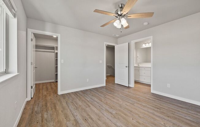 3 beds, 2.5 baths, 1,402 sqft, $1,800, Unit B150