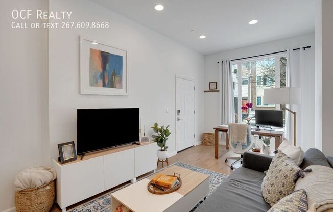 709 N 19 ST