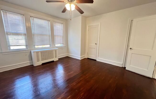 3 beds, 1 bath, $1,500