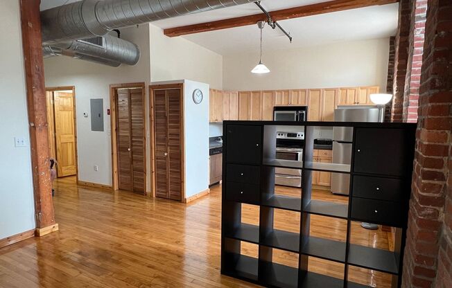 Downtown Bridgeport 1-Bed, 1-Bath with All the Modern Touches