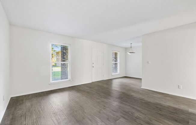 2 beds, 1 bath, 800 sqft, $1,395